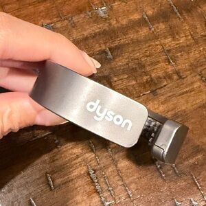 DYSON Airwrap Filter Cleaning Brush, Nickel